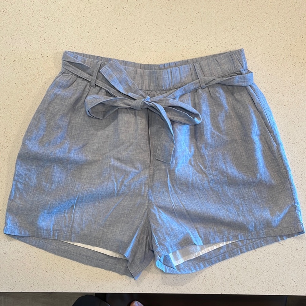 SINDAYS shorts 100% cotton size Small new with tags